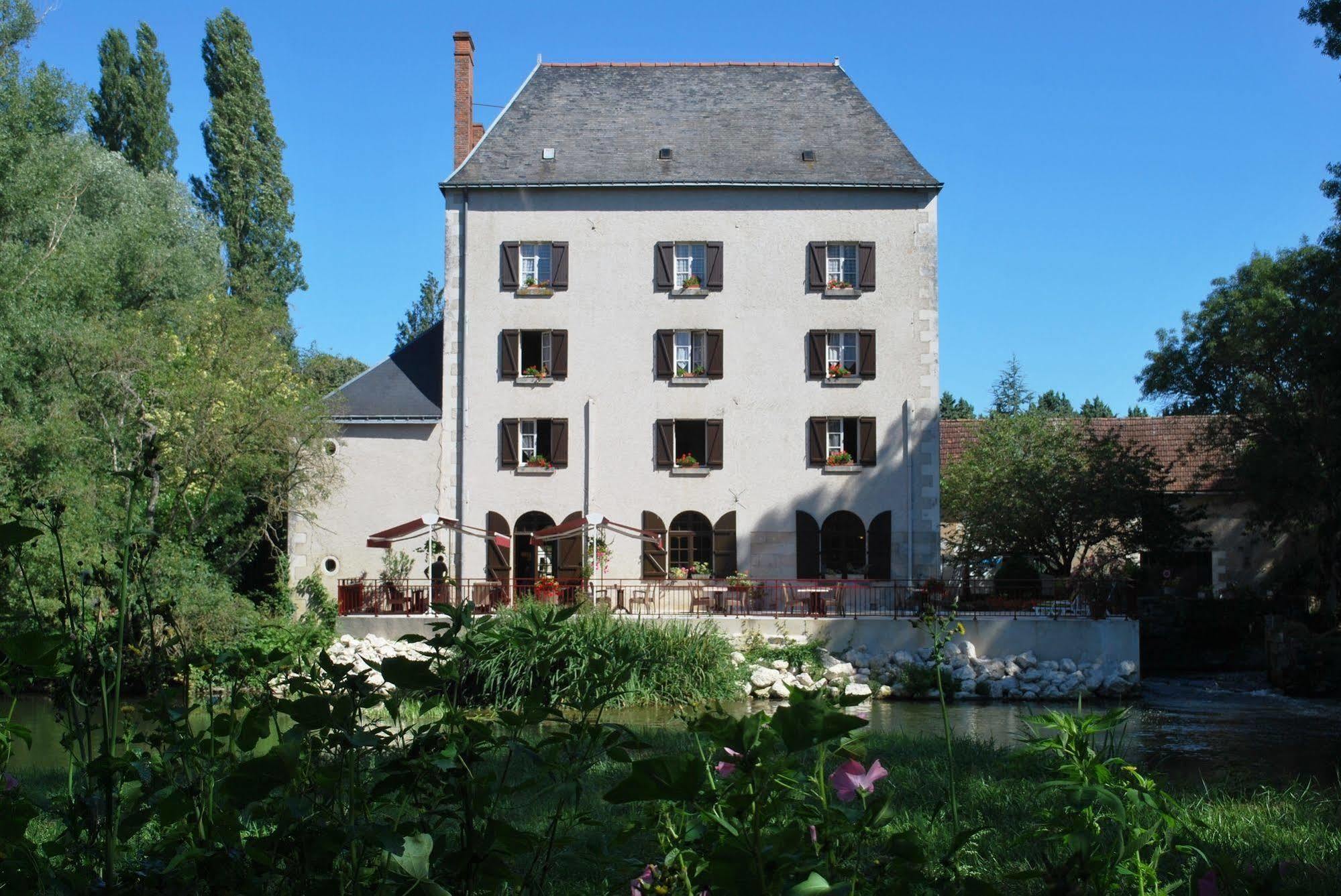 Hotel Logis Le Moulin Fleuri Veigné Esterno foto